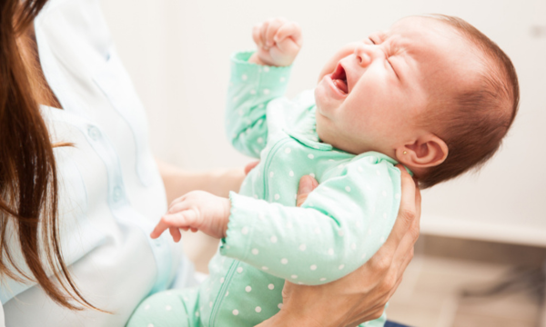 Cólica de bebê: Sintomas, Causas e Tratamento