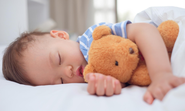 Soneca do bebê: Quanto tempo pode durar?