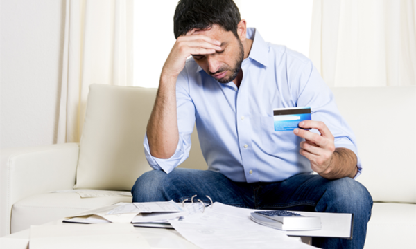 Dívida no Cartão: 6 Dicas de como Evitar se Endividar